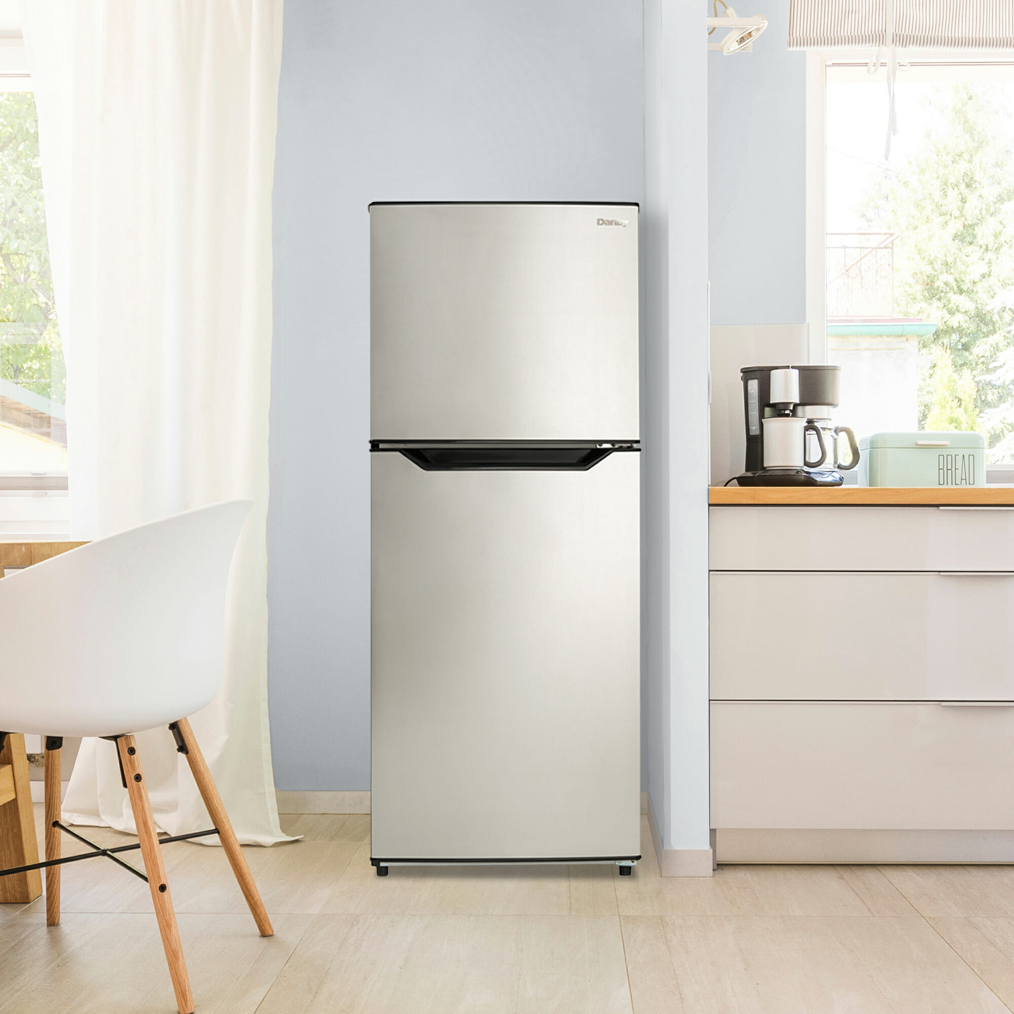 Danby 11.6 cu. ft. Apartment Size Top Mount Fridge in Stainless Steel - Image 4