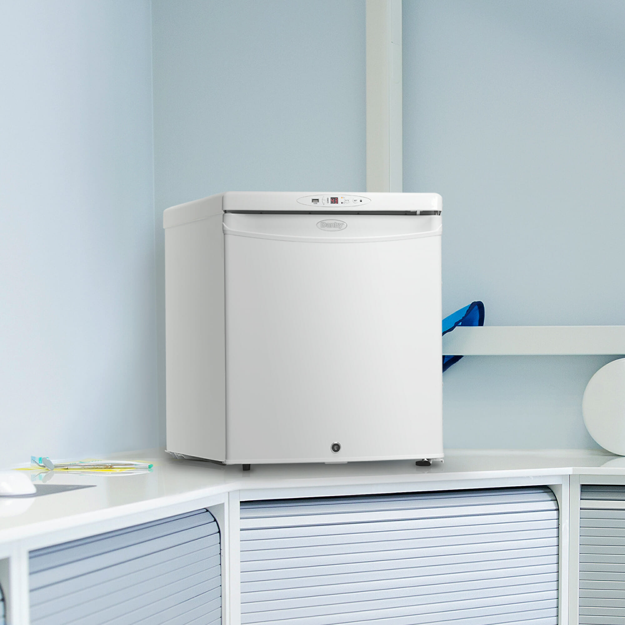 Danby Health 1.6 cu. ft. Medical Fridge in White - Image 5