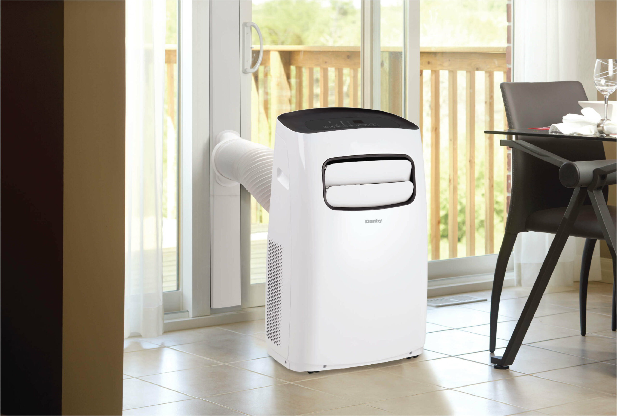 Danby 10,000 BTU Portable Air Conditioner and wireless connect - Image 2