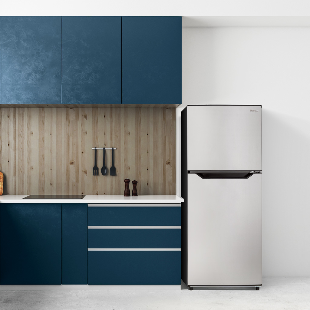 Danby 10.1 cu. ft. Apartment Size Top Mount Fridge in Stainless Steel - Image 5